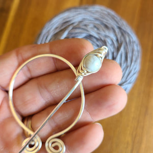 Howlite Penannular Shawl Pin in Silver