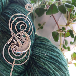 Sloth Shawl Pin - Charmed Silver