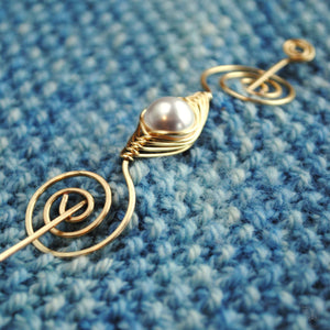 Shawl Pin, Pearl Shawl Pin - Gold Noteworthy Classic - Crafty Flutterby Creations