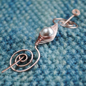 Shawl Pin, Pearl Shawl Pin - Rose Gold Noteworthy Classic - Crafty Flutterby Creations